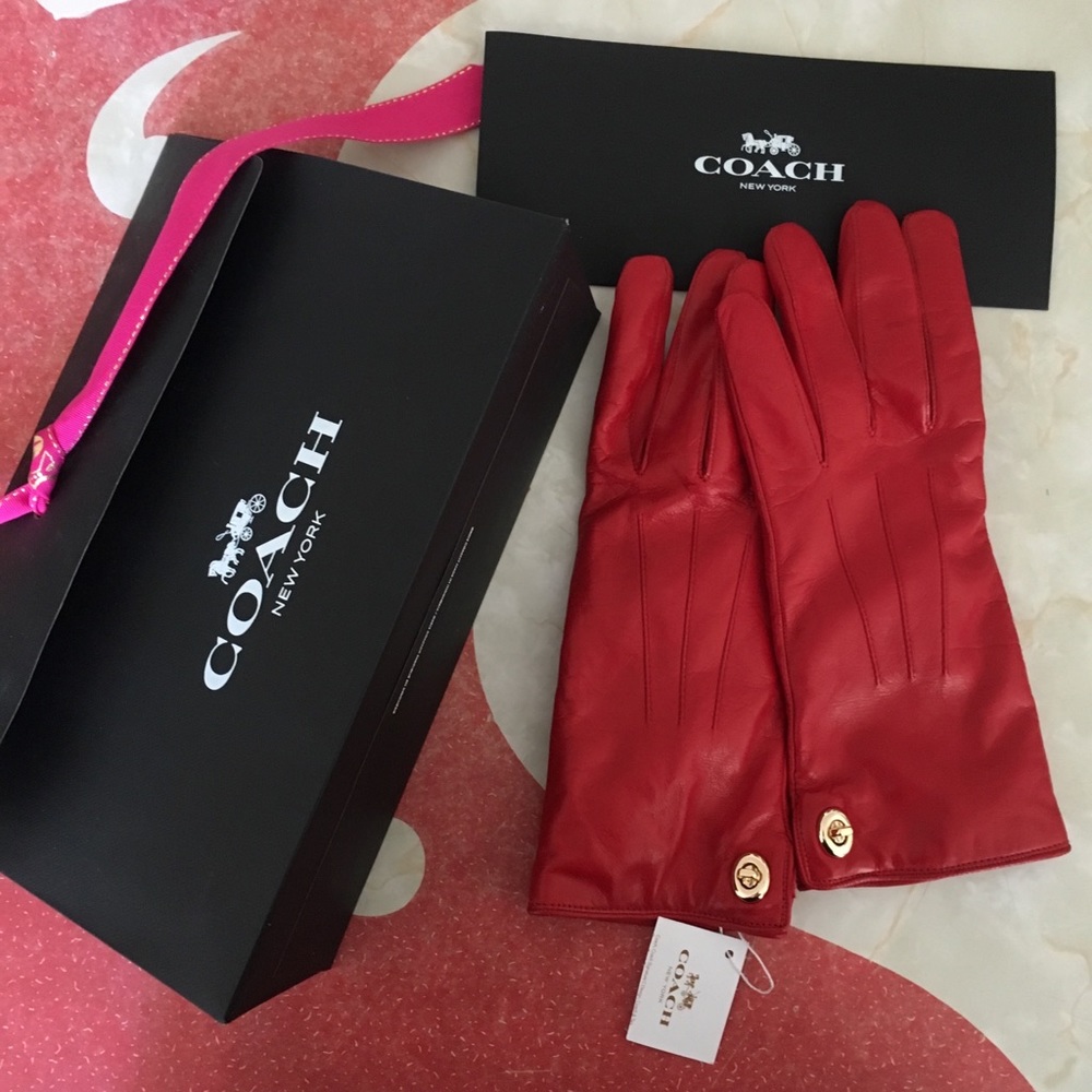 NWT Coach Cherry Red Leather Gloves